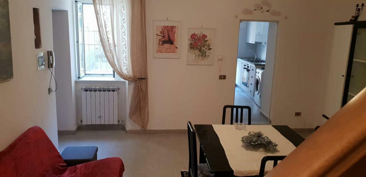 Terrazza Nel Borgo Daire Santo Stefano di Magra Dış mekan fotoğraf
