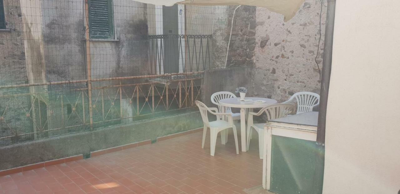 Terrazza Nel Borgo Daire Santo Stefano di Magra Dış mekan fotoğraf
